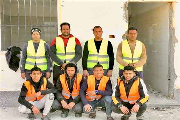 متطوعون شباب يعيدون رفع كفاءة ملعب وشوارع مقرات خدمية بشمال سيناء