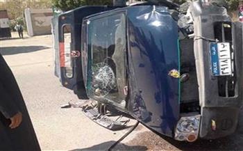   إصابة ضابط وأمين شرطة ومجند فى حادث انقلاب بوكس تأمينات بطريق القاهرة-أسيوط