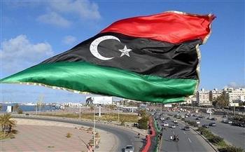   صحيفة إماراتية: ليبيا تعيش أزمات متداخلة تحول دون التوافق بين مكوناتها السياسية والعسكرية