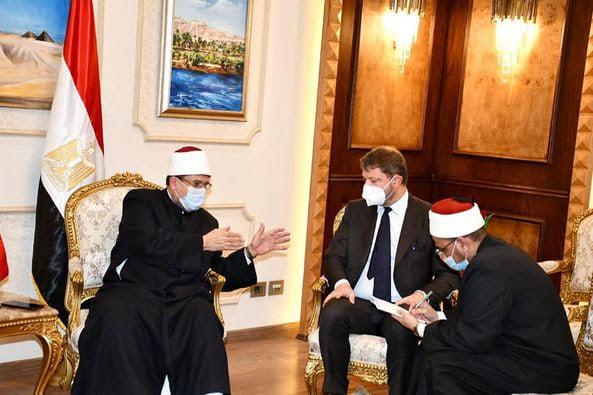 وزير الأوقاف يستقبل رئيس برلمان البحر الأبيض المتوسط