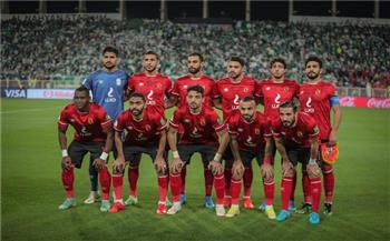   محمد شريف يقود هجوم الأهلى لمواجهة الهلال السعودى بكأس العالم للأندية 