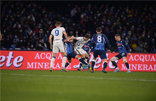 إنتر ميلان ونابولي يتعادلان 1-1 بالكالتشيو