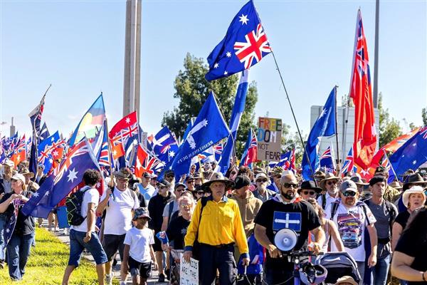 الشرطة الأسترالية تمهل المحتجين حتى نهاية اليوم لمغادرة العاصمة