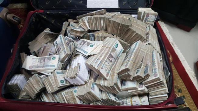 حبس تاجر ذهب في المنيا لاتجاره بالنقد الأجنبي 
