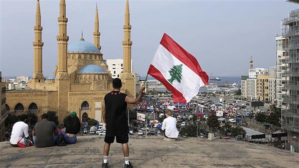 لبنان ينصح مواطنيه بمغادرة أوكرانيا سريعا لحين زوال التوتر وعودة الأمور إلى طبيعتها
