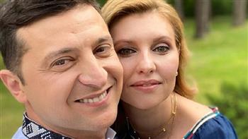   زيلينسكي يصور فيديو مع زوجته لنفي الشائعات عن مغادرتها أوكرانيا