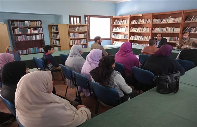 آثار مصر الخالدة بالمكتبة الثقافية بفزارة