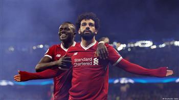 الكحوليات تحدد موقف محمد صلاح ومانى من المشاركة مع ليفربول