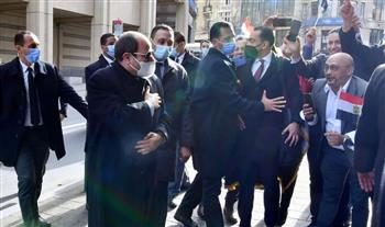   ماذا فعل المصريون لحظة استقبال الرئيس السيسي في بروكسل؟.. فيديو