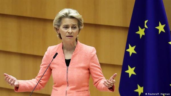 المفوضية الأوروبية تؤكد أن الاتحاد الأوروبى لا يزال يقف بحزم مع أوكرانيا