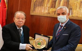رئيس جامعة المنوفية يستقبل رئيس مجلس الشعب الأسبق