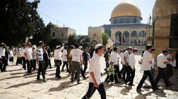   مستوطنون يقتحمون المسجد الأقصى بحراسة إسرائيلية