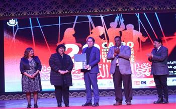   وزيرة الثقافة تجدد الثقة للدكتور جمال ياقوت رئيسا لمهرجان القاهرة الدولي للمسرح التجريبي