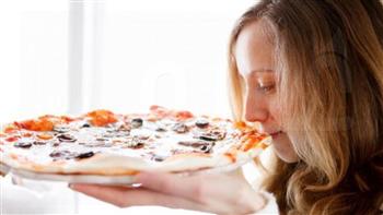   دراسة تكشف: رائحة الطعام تزيد الوزن