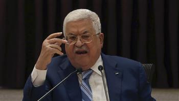 عباس يطالب بوقف ممارسات إسرائيل التى تقوض حل الدولتين