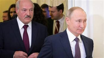   عقب محادثات مع نظيره البيلاروسى.. بوتين يدعو كييف للتفاوض مع دونباس
