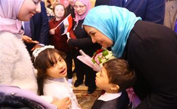القباج تتفقد موتيل المنصورة.. وتلتقي «أبناء مصر»