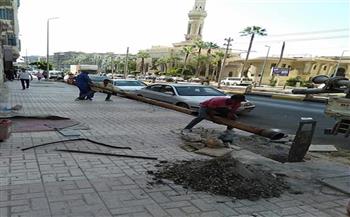   رفع الأعمدة المتآكلة والآيلة للسقوط بحي وسط الإسكندرية