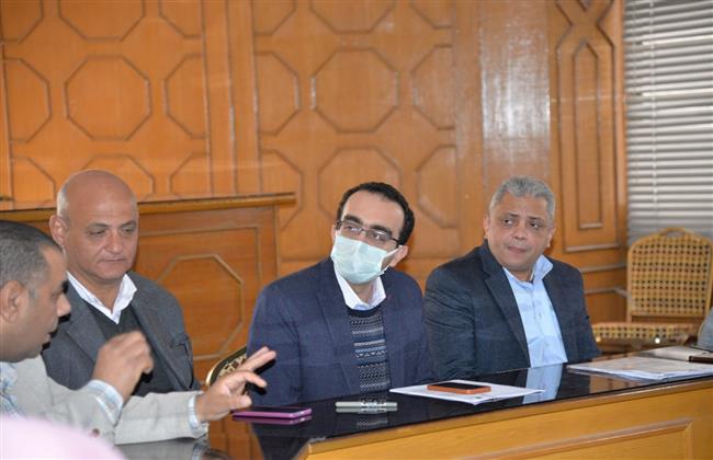 توحيد المستندات والرسوم الخاصة بالخدمات المقدمة للمواطنين بالاسماعيلية