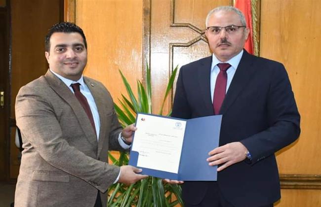«الباز» منسق أكاديمي للماجستير المهني بجامعة قناة السويس