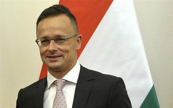 وزير خارجية المجر يُعرب تقدير بلاده لنهج السياسة الخارجية العُمانية