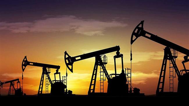 وزراء «أوبك +» يناقشون أزمة الوباء وارتفاع أسعار النفط الخام