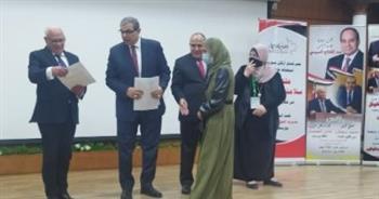  القوى العاملة: يسلم  100 عقد عمل لـ"قادرون باختلاف" ضمن نسبة الـ5%