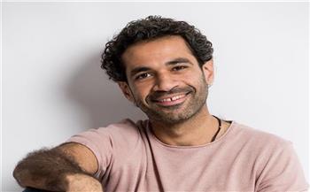 صدقي صخر مطرب في مسلسل «ريفو»