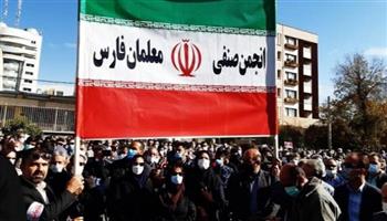   آلاف المعلمين يتظاهرون من جديد فى إيران
