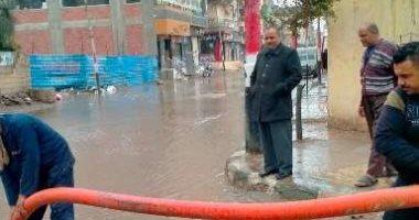  محافظ الشرقية يوجه باستمرار شفط مياه الأمطار المتراكمة