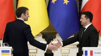   أوكرانيا وفرنسا يناقشان الوضع الأمنى ​​فى دونباس