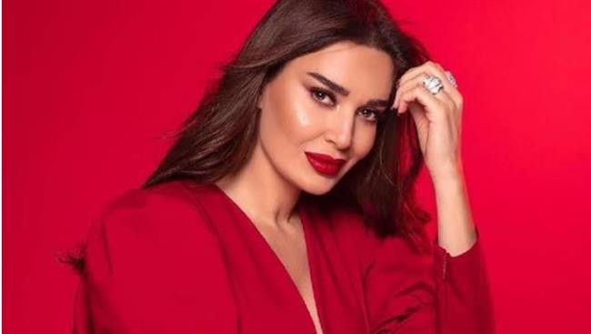 أجمل عارضة أزياء في العالم.. الحياة الأخرى لـ سيرين عبد النور  
