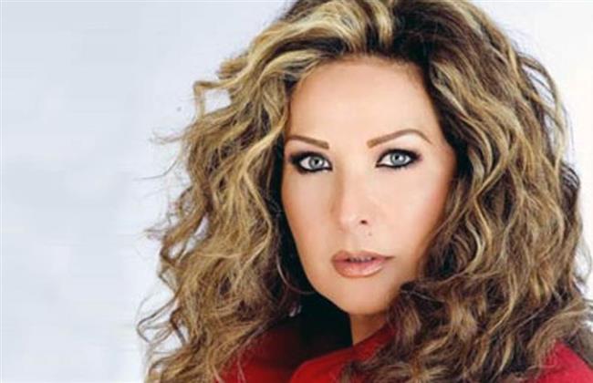بعد صورتها بالحجاب.. حقيقة اعتزال الفنانة رغدة الفن