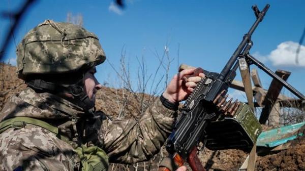 ماذا يعنى اعتراف روسيا باستقلال منطقتين انفصاليتين فى أوكرانيا؟