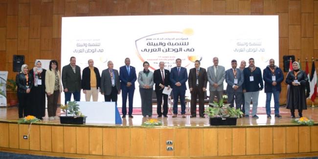 فوز 3 كليات بجامعة أسيوط بدروع كأس التميز البيئي للقطاعات المختلفة