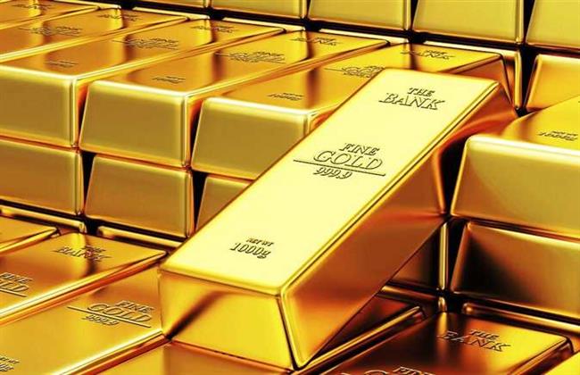 الذهب يتراجع عالميا مع التصعيد في الأزمة الأوكرانية