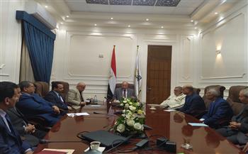   محافظ القاهرة يلتقي أعضاء اللجنة العامة لنقابة العاملين