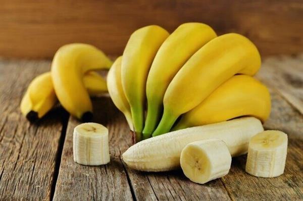 فوائد صحيّة ونفسيّة لأكل الموز يومياً