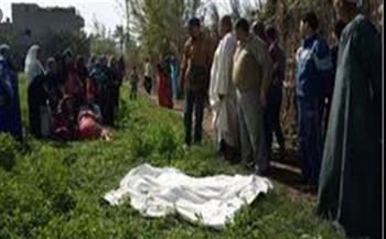 «حلاق فيصل».. الداخلية تكشف لغز العثور علي شاب مذبوحا وسط الزراعات 