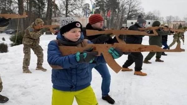 البرلمان الأوكرانى يسمح للمدنيين بحمل السلاح