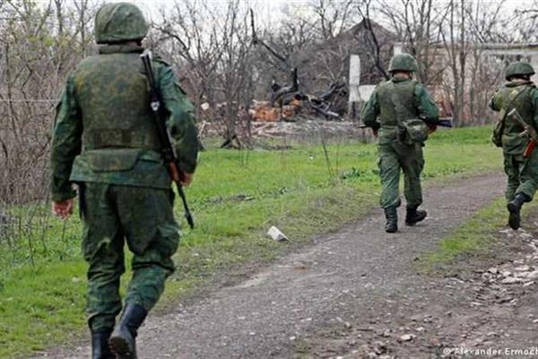 الجيش الأوكراني: روسيا تدخل عتادا عسكريا من القرم