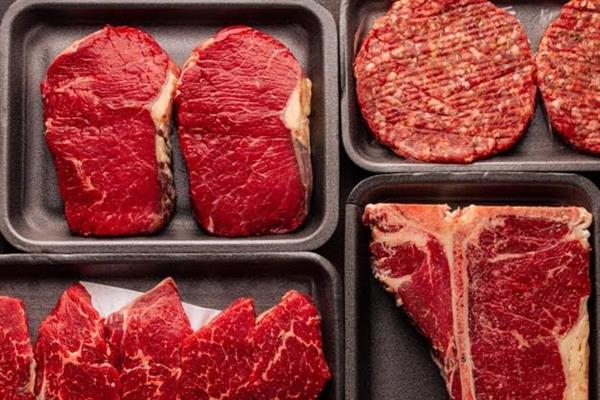 تناول اللحوم بأستمرار يؤدي إلى إطالة العمر
