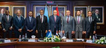   سفير الصومال يوجه الشكر لـ طارق عامر لدعم بلاده وتعزيز النظام المالي في الصومال