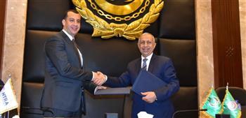 شراكة بين "تنظيم الاتصالات" و "العربية للعلوم والتكنولوجيا" بمجال الروبوتات والأمن السيبراني