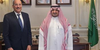 قنصل السعودية يشيد بالنشاط الرياضى ومستوى الألعاب الرياضية بنادى سموحة 