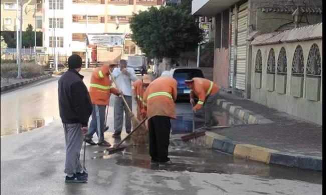 محافظة القليوبية ترفع آثار الأمطار من الشوارع 