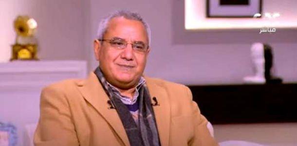 أستاذ أدب: أبوللو ضمت قمما شعريا مثل حافظ إبراهيم وأحمد محرم وانفتحت على شعراء العالم العربي
