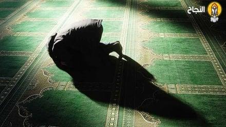 حكم صلاة الفجر بعد طلوع الشمس؟
