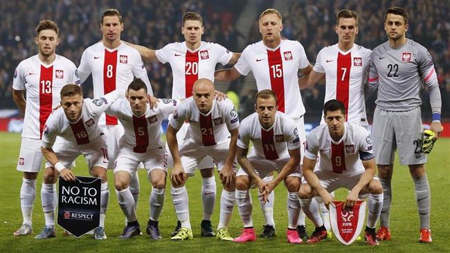 بسبب الحرب مع أوكرانيا.. الاتحاد البولندي يرفض مواجهة روسيا بتصفيات كأس العالم