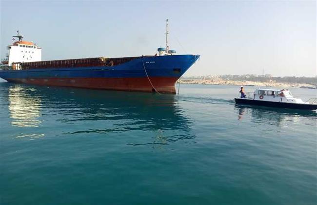 ميناء العريش يستقبل السفينة «BARON» لتصدير 5900 طن ملح إلى رومانيا 